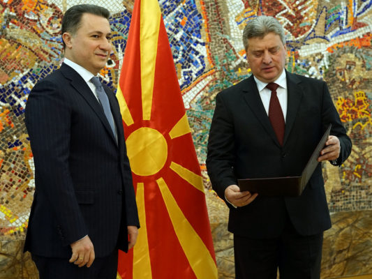 Nikola Gruevski i VMRO DPMNE (majtas) dhe presidenti i Maqedonisë Gjorge Ivanov. Foto: MIA