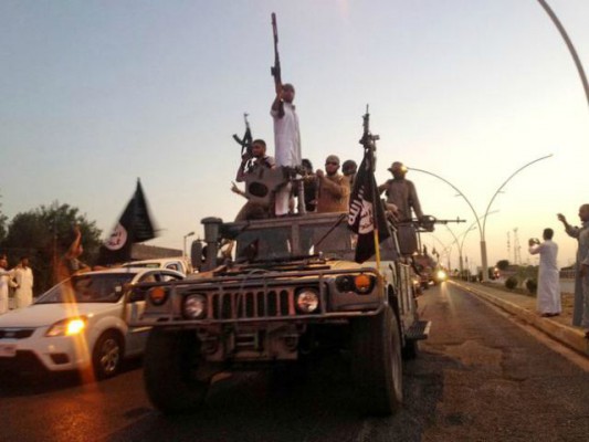 Luftëtarë të ISIS. Foto: AP